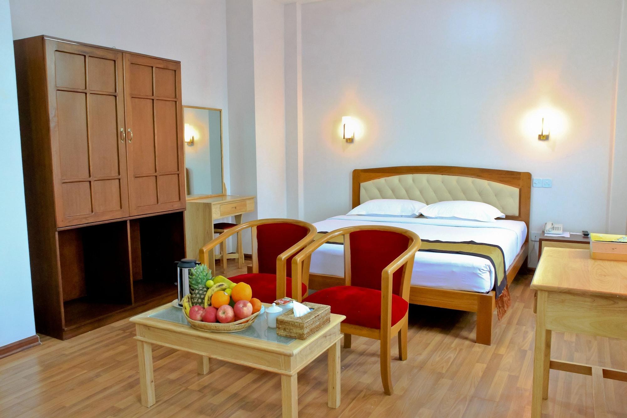 Hotel 7 Mile Yangon Esterno foto