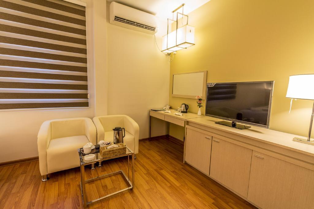 Hotel 7 Mile Yangon Esterno foto